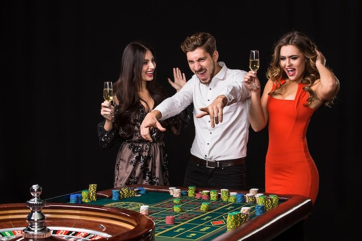 Antarmuka aplikasi gacorboss menampilkan menu utama dengan opsi permainan, sportsbook, dan fitur akun